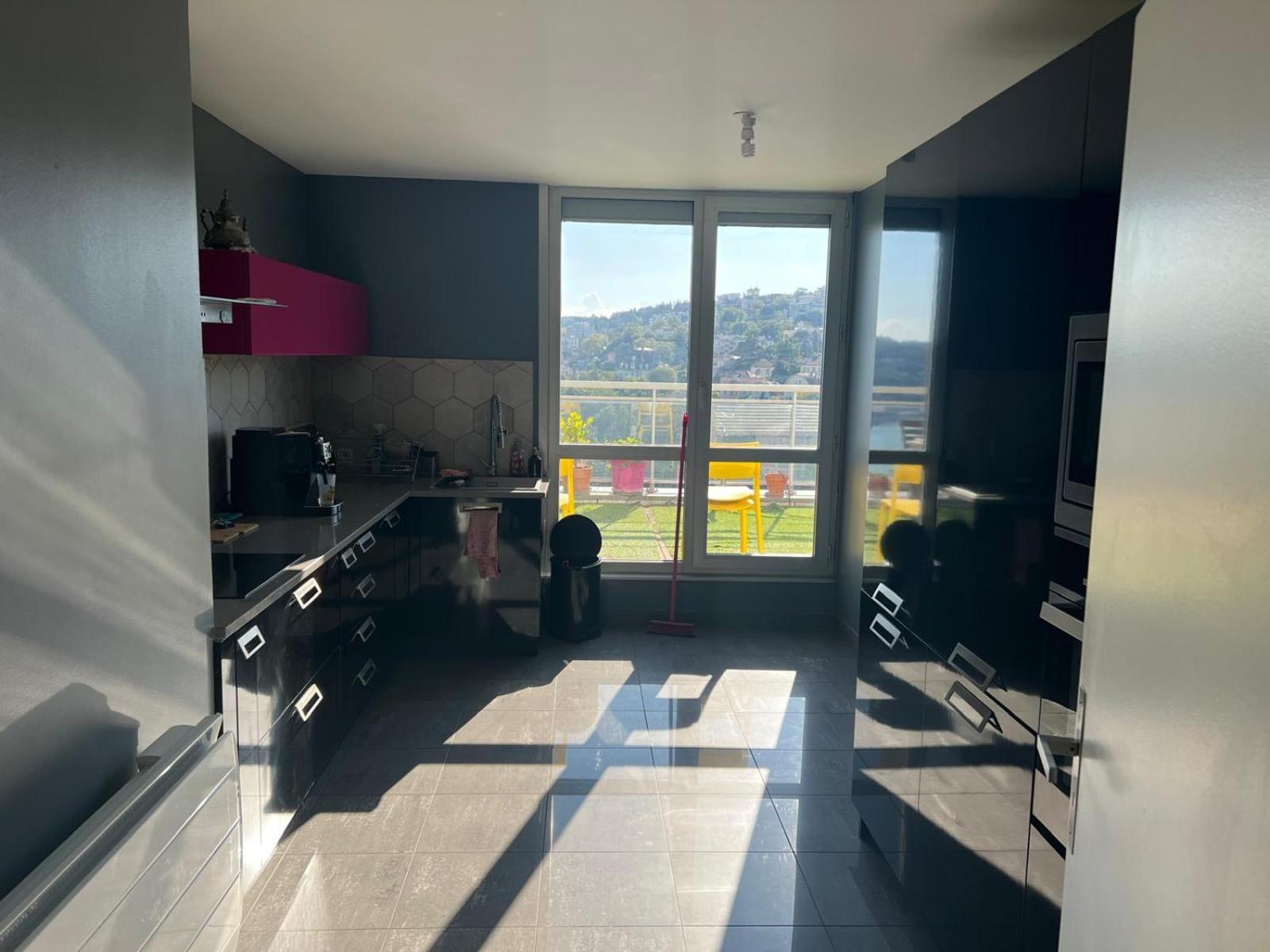Chambre Dans Les Hauteurs De Lyon Proche Fourviere Chez L Hote Εξωτερικό φωτογραφία